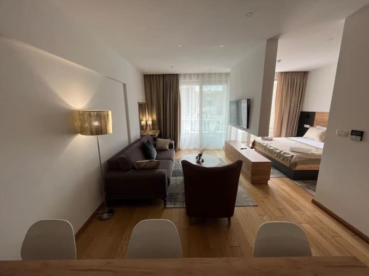 Apartments Lux Budva Exterior photo