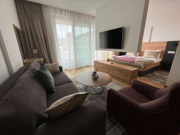 Apartments Lux Budva Exterior photo